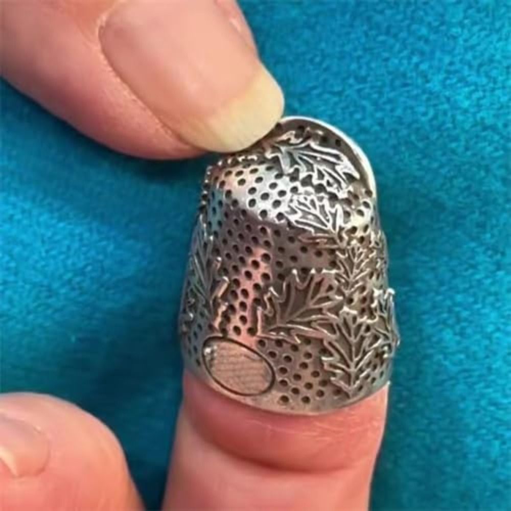Sewing Thimble Metal - 金属製オープンネイルアコーン指ぬき、耐久性のある調整可能なオープンネイルアコーンプロテクター、手縫いキルティングDIYクラフトレトロ縫製指ぬき