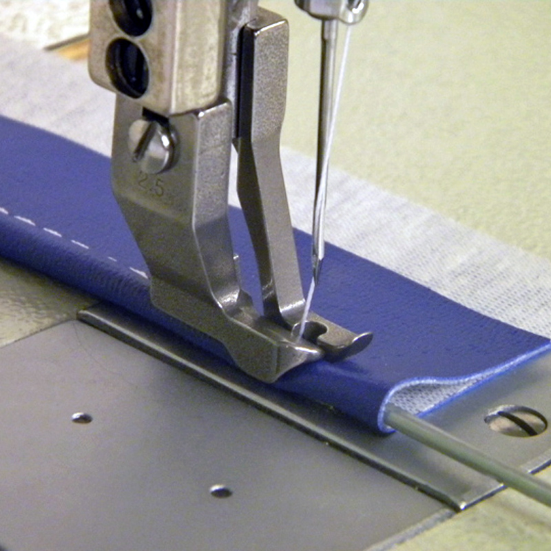 Sewing Machine Fabric - 工業用ウォーキングフットミシン部品、ウェルティング押え、配管押え、内外押え付きコーディング押え