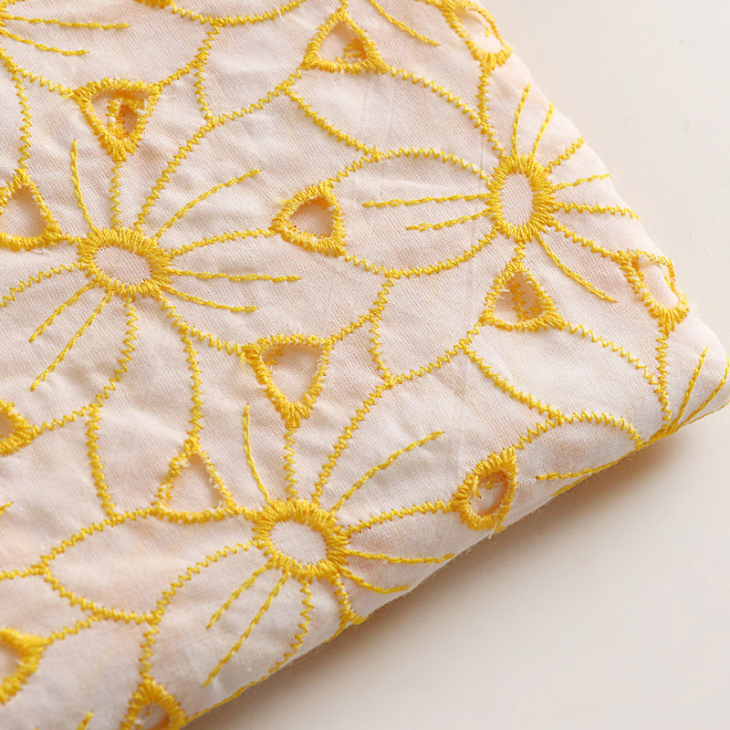 Sewing Eyelet Fabric - 100% コットン刺繍アイレットレース生地黄色中空花柄ソフト夏軽量通気性ドレスカスタム DIY 縫製