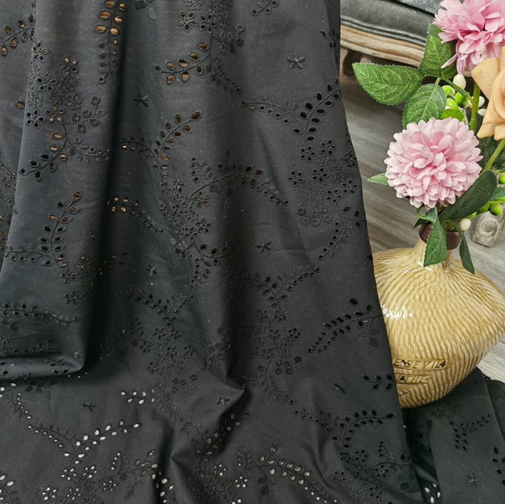 高品質の黒の透かし彫り刺繍花柄レース生地、綿100%のアイレ - Sewing Eyelet Fabric のレビューと価格