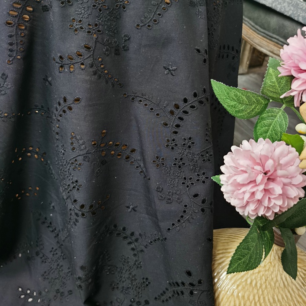 高品質の黒の透かし彫り刺繍花柄レース生地、綿100%のアイレ - Sewing Eyelet Fabric のレビューと価格