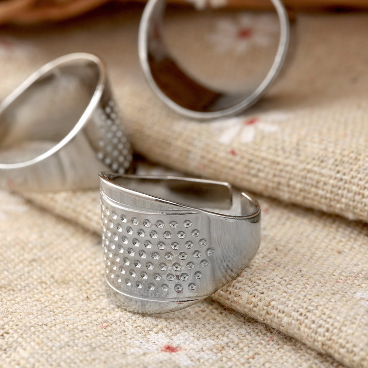 3個の金属指シンブルテーラー縫製グリップシールドプロテクター - Sewing Thimble Metal のレビューと価格