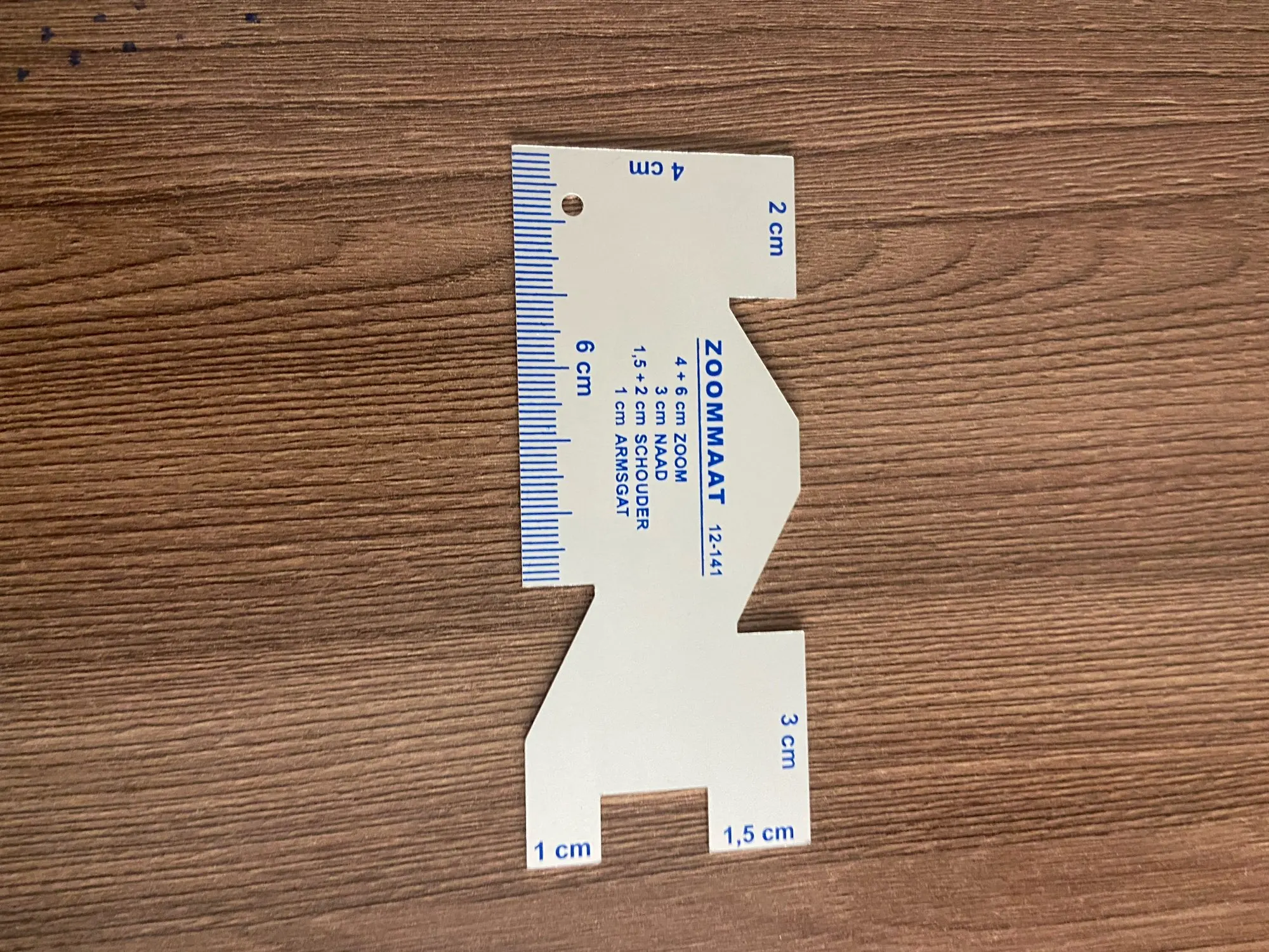 ファブリックマーカーテーラーチョークと金属の縫製測定ゲージキ - Sewing Gauge Ruler のレビューと価格