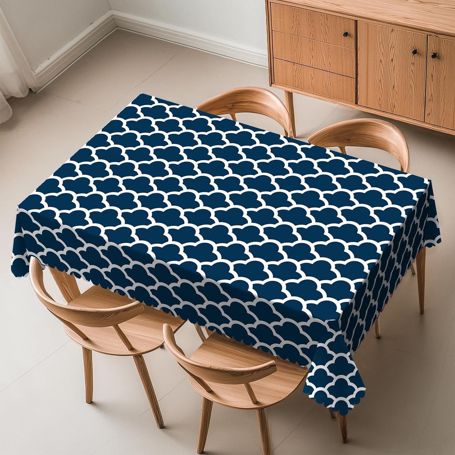 ブルーのテーブルクロス ネイビークラウド シームレスパターン - Century Textile & Sewing Supply Photos のレビューと価格
