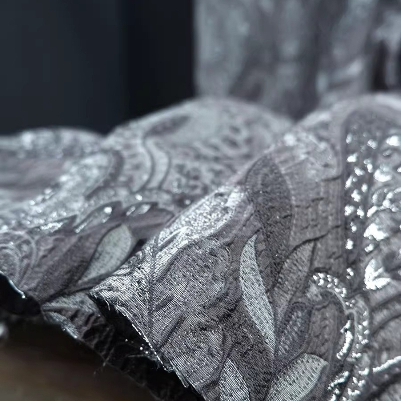 グレーの宮廷風光沢のあるジャカードカーテン、ソファ生地、縫製 - Is Sewing A Textile Craft のレビューと価格